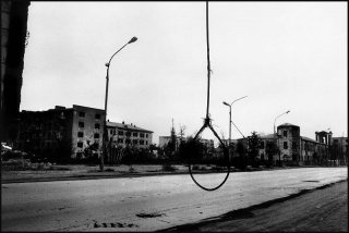 Prospekt Pobedy, Grozny, November 1995 (© Stanley Greene)