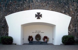 Ehrenmal des Heeres, Festung Ehrenbreitstein, Koblenz (Wikipedia, Michael Rose)